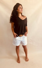 Adel Linen Teeshirt Cafe