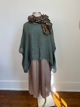 Luna Oversized Linen Top Green