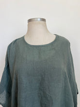 Luna Oversized Linen Top Green