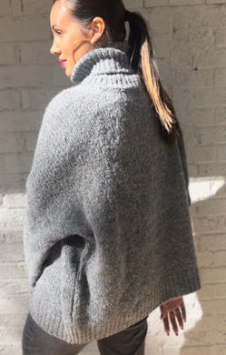Chunky Turtle Neck Cloudy Sweater