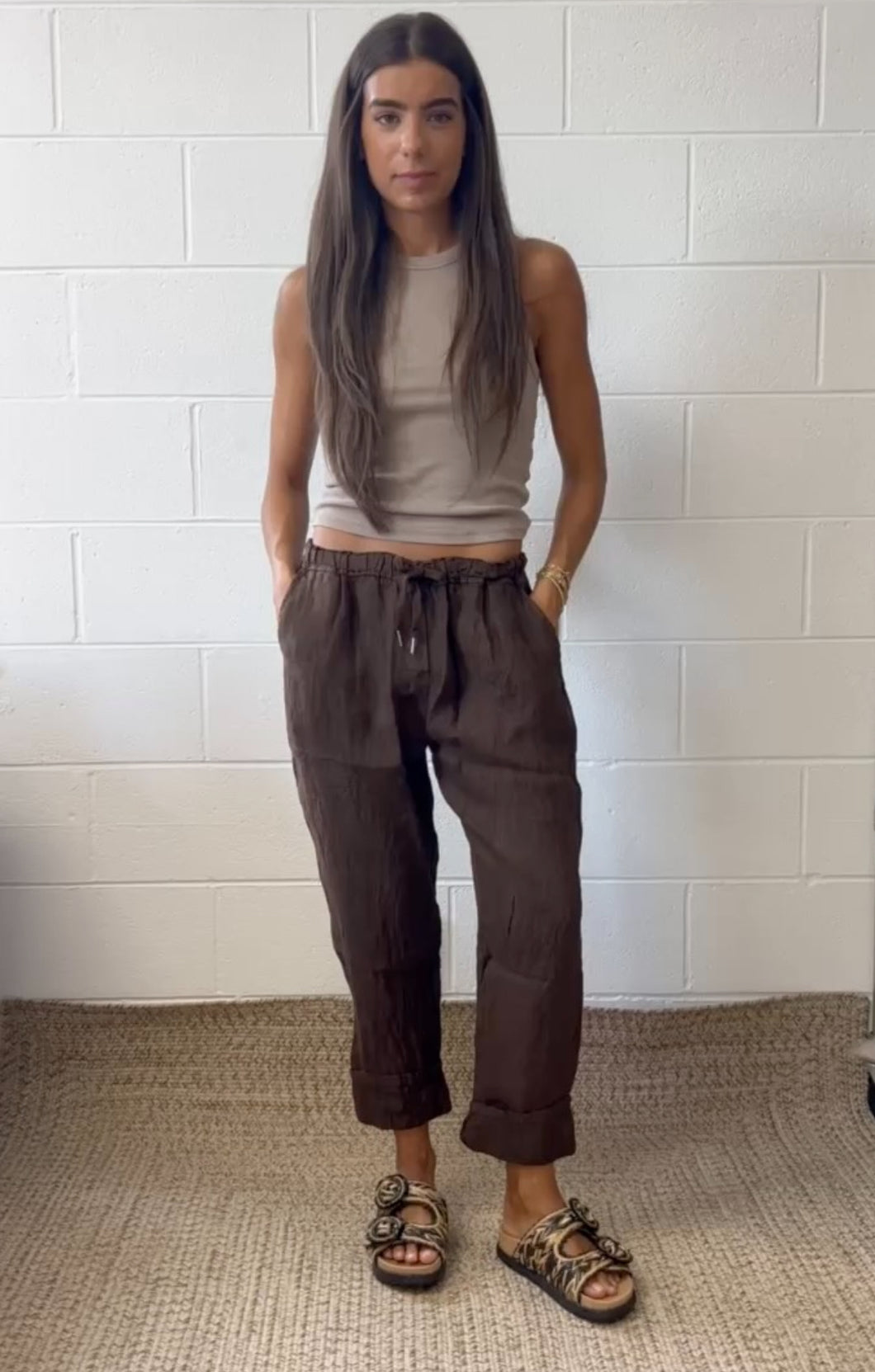 Mia Pant in Choco