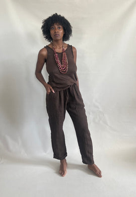 Mia Pant in Choco